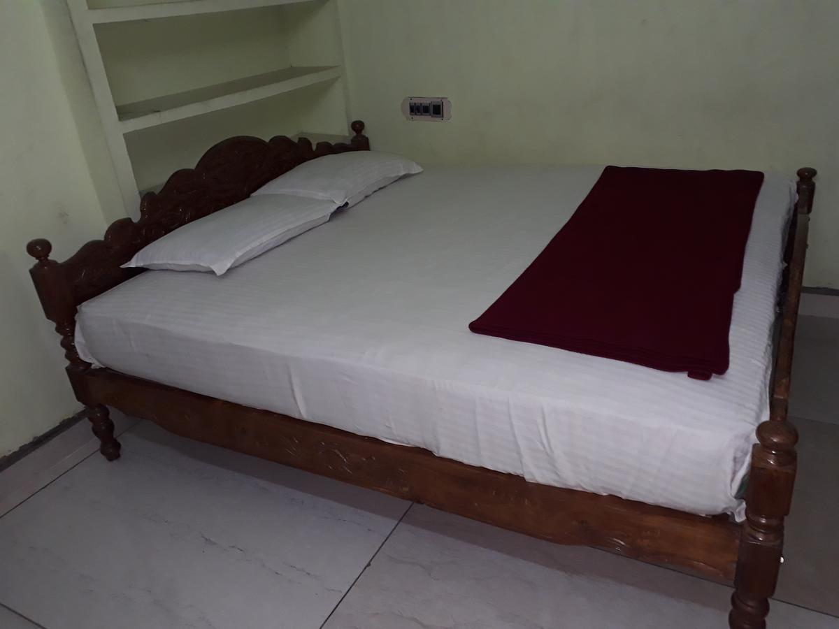 Homestay Alhind Residency *